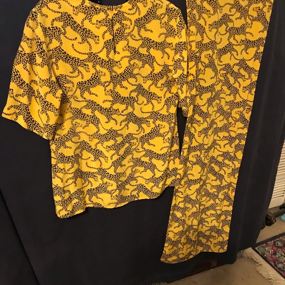 Top - Picture 2 of 2